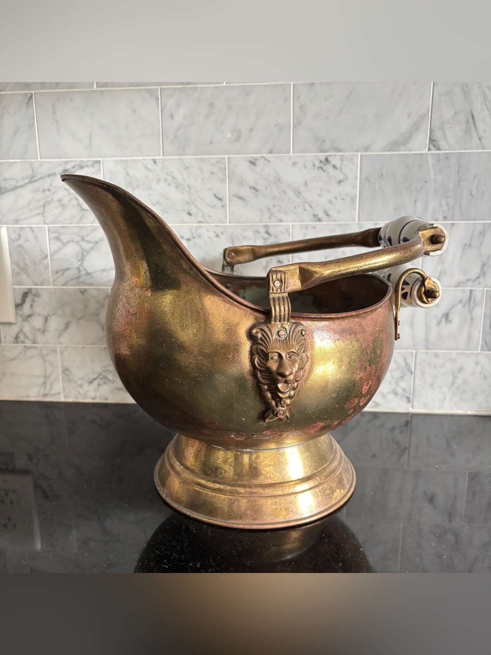 Vintage Brass Coal Scuttle Planter with Delft Handle: Rustic Farmhouse Decor